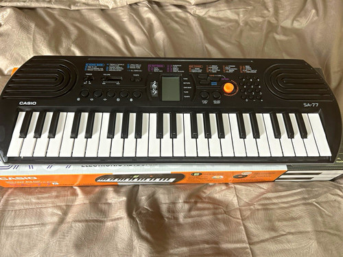 Casio mini keyboard 44 - sa-77,