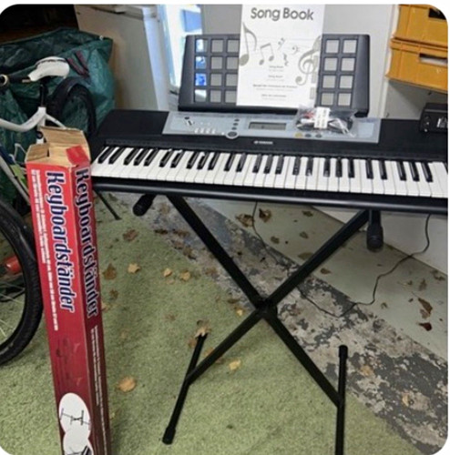 Yamaha digital keyboard - yamaha,
