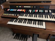 Heimorgel mit Leslie Effekt. 3